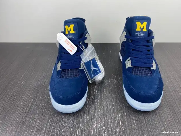 AJ4-1036660 4 Jordan Retro Air (PE) Michigan 0625